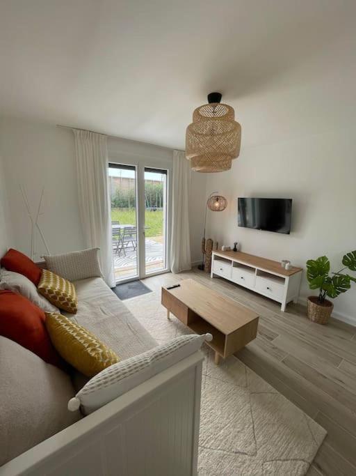 Appartement Proche Stade/Eurexpo เดซีน-ชาร์ปิเยอ ภายนอก รูปภาพ